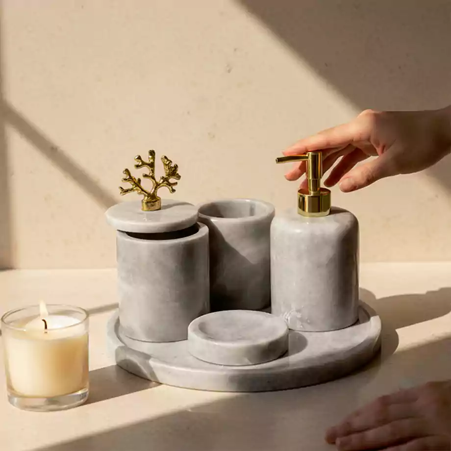 Mermer Görünümlü Altın Detaylı Banyo Seti - Görsel 3