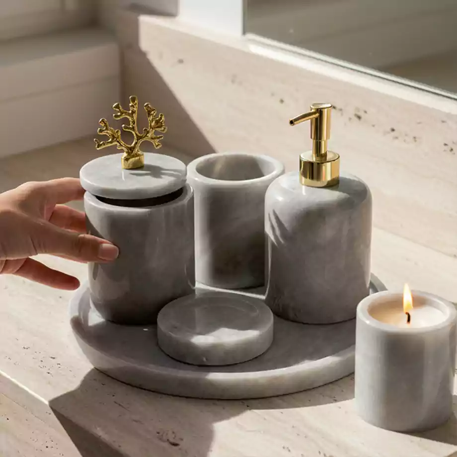 Mermer Görünümlü Altın Detaylı Banyo Seti - Görsel 5