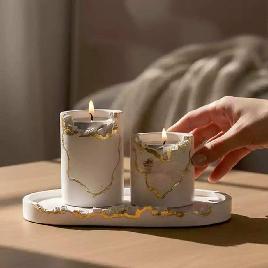 Gold Detaylı Dekoratif Mumluk ve Tepsili 2’li Mum - Görsel 2